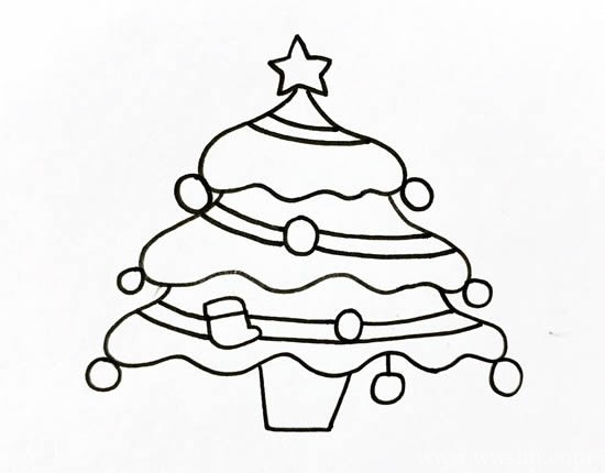 圣诞树画法简单又好画_漂亮的圣诞树简笔画画法步骤图片教程