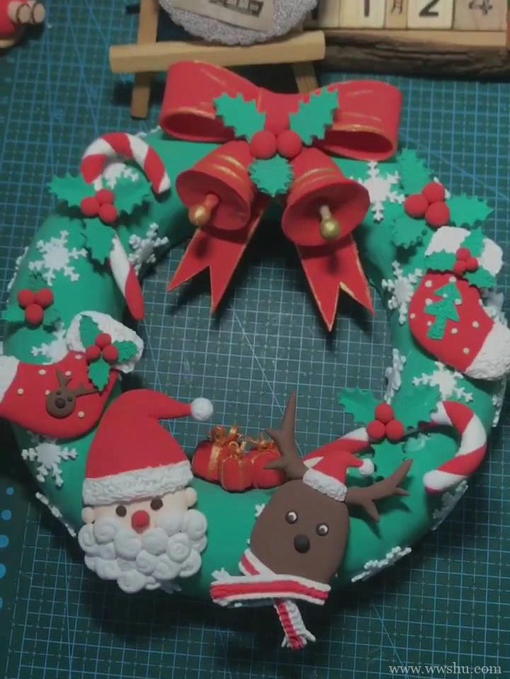 粘土圣诞花环装饰的手工制作步骤