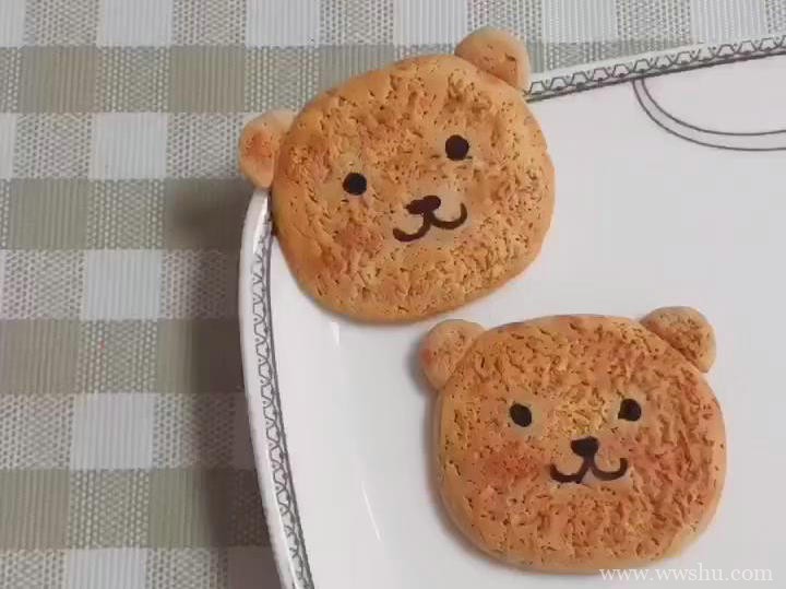 小熊粘土饼干的手工制作步骤