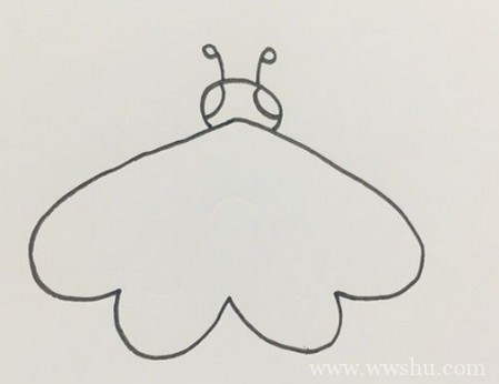 飞蛾的简笔画如何画简单