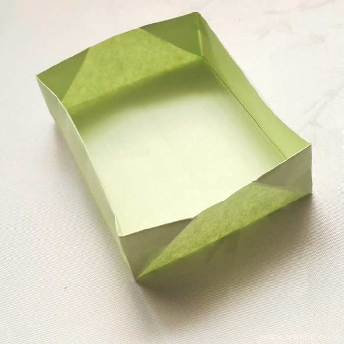 手工折纸做一款简单大方的方形纸盒