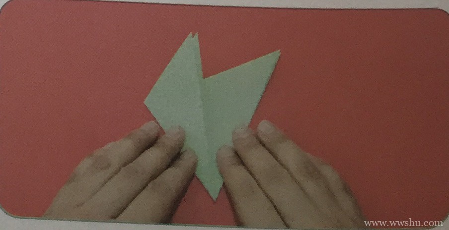 折纸菠萝的步骤及图片 手工菠萝折纸方法