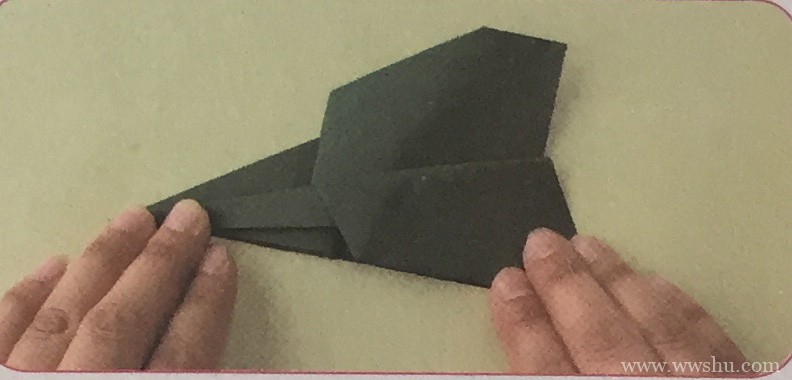 飞机2折纸 教你用纸折飞机方法